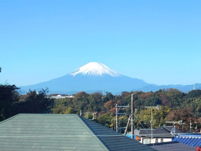 見晴らしの丘シンボルの富士山